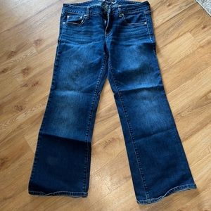 American eagle favorite boyfriend jeans